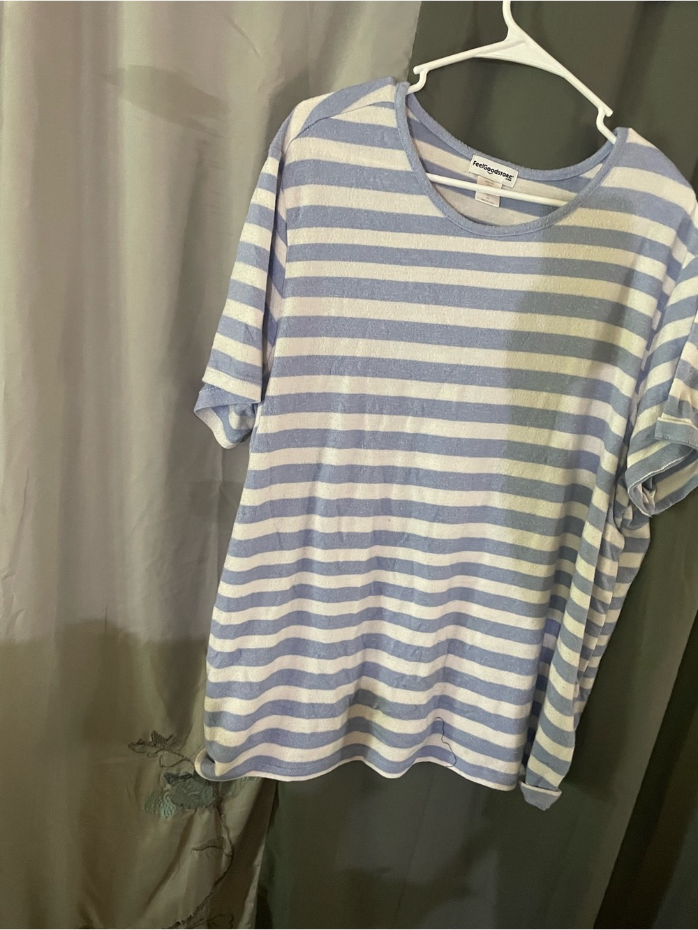 FeelGoodstore Striped Tee in Light Blue & White